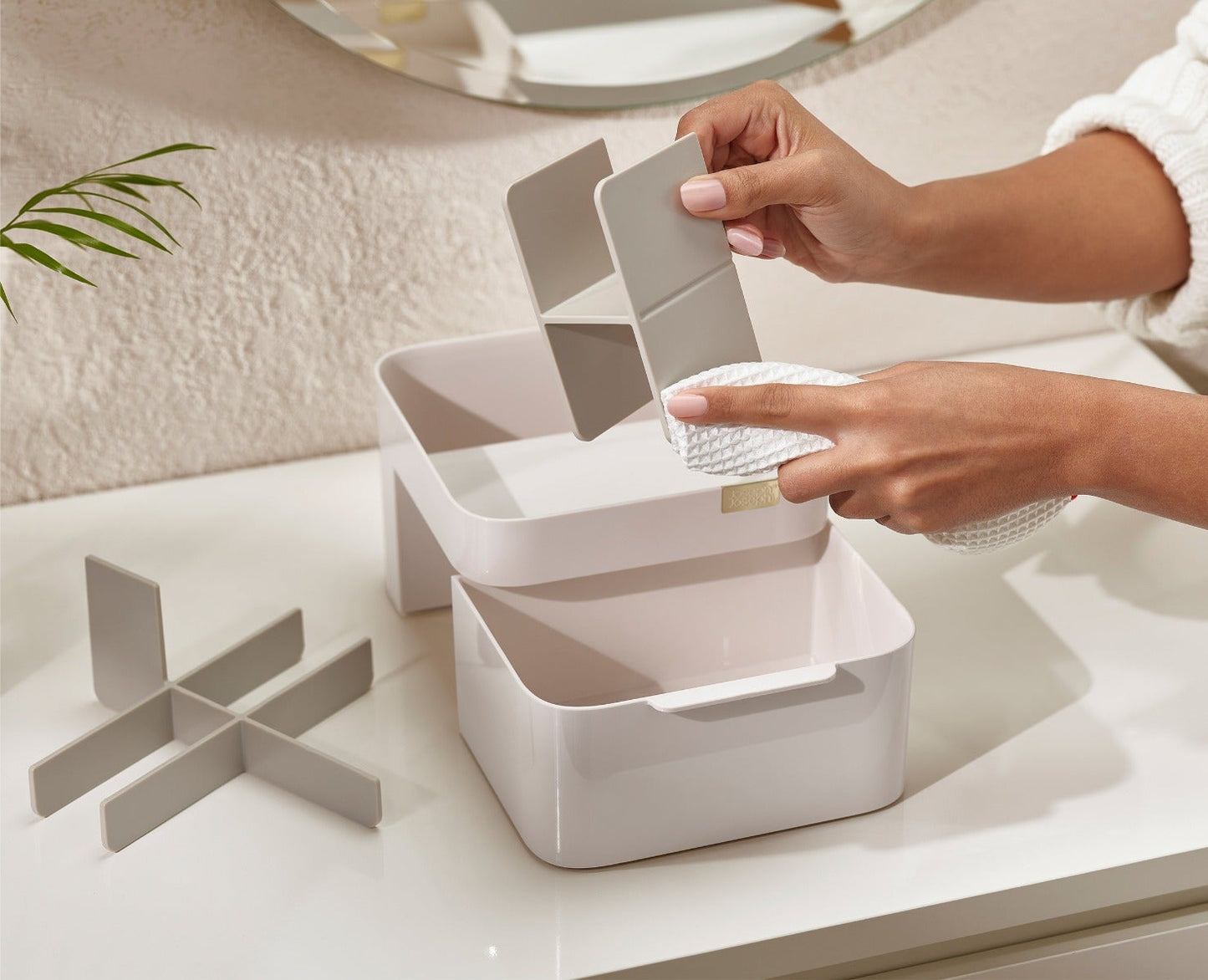 Viva Cosmetic Organiser with Drawer- Joseph Joseph