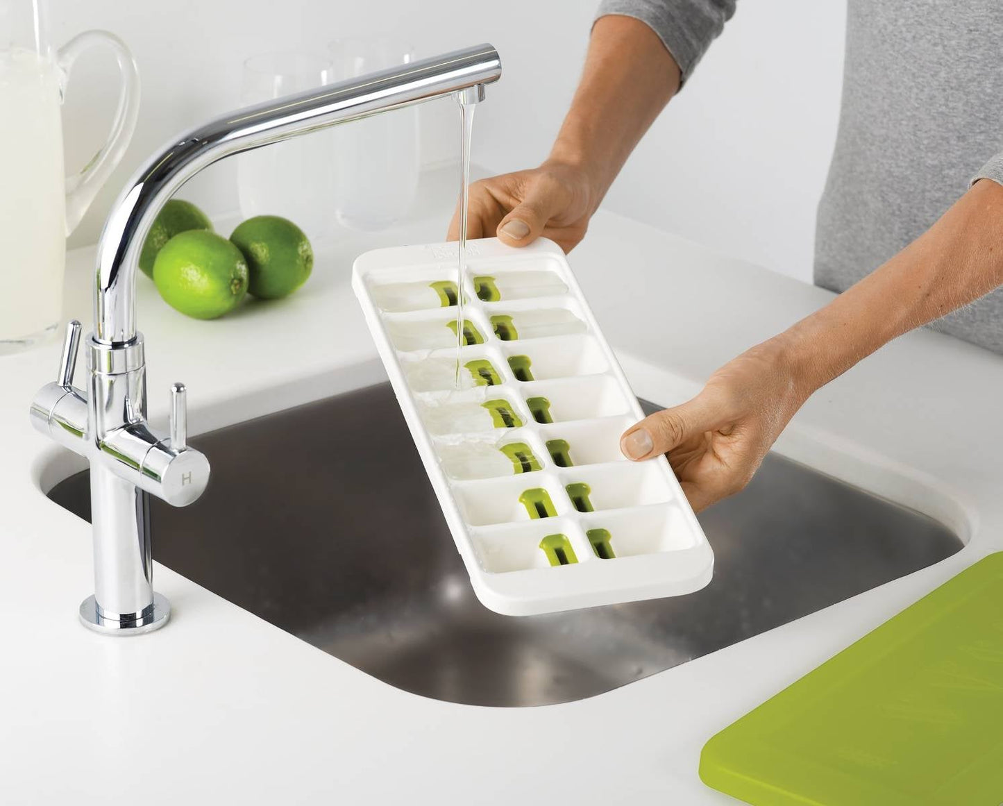 QuickSnap™ Plus Ice Cube Tray (Green)- Joseph Joseph