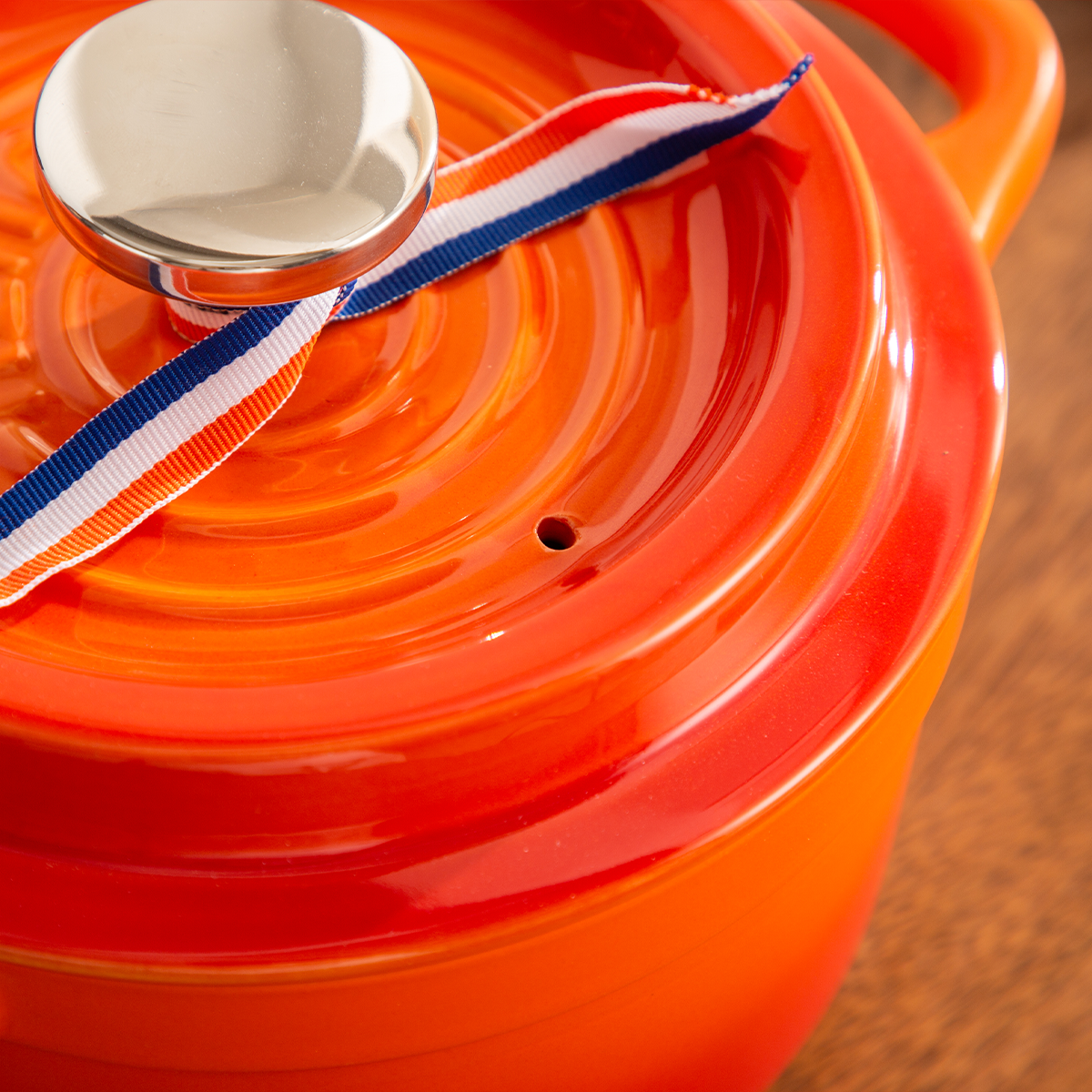 Ceramic Orange Direct Fire 2 Liter Casserole - Che Brucia